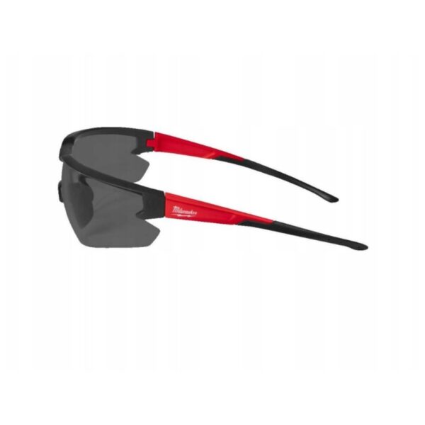 Okulary ochronne odporne na zarysowania przyciemniane MILWAUKEE 2