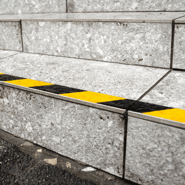 TAŚMA ANTYPOŚLIZGOWA ŻÓŁTO-CZARNA 50mm x 5m MOTIVE - 2