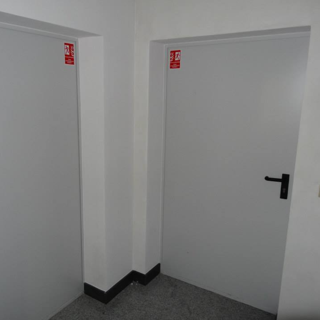 Drzwi stalowe zewnętrzne uniwersalne LF 531E EI30 1000 X 2000 DOMOFERM-1